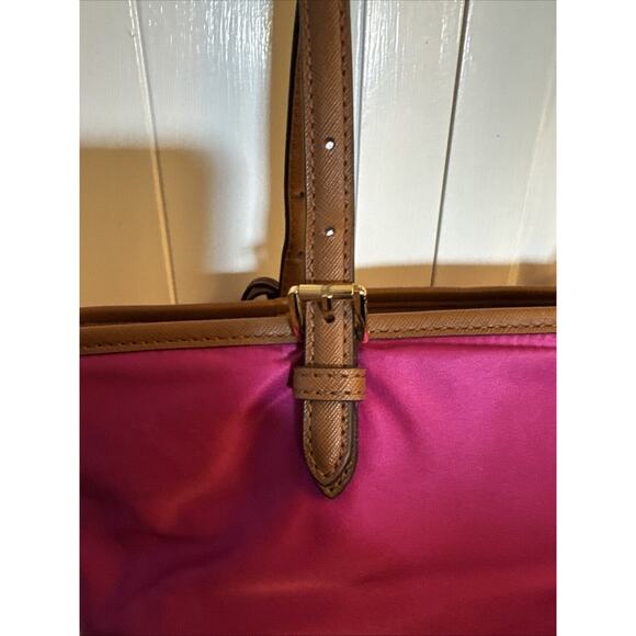 Michael Kors Fuchsia Nylon Tote Crossover - Picture 3 of 16